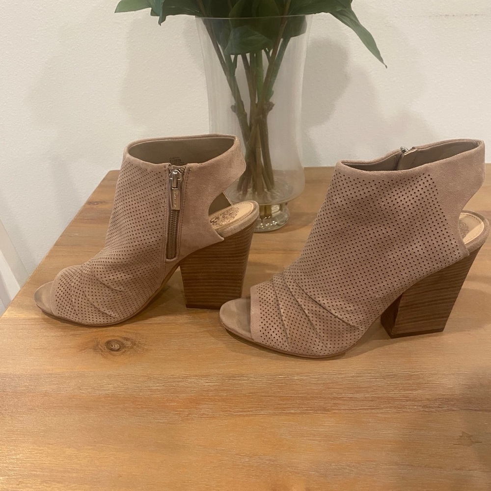 Vince Camuto heels